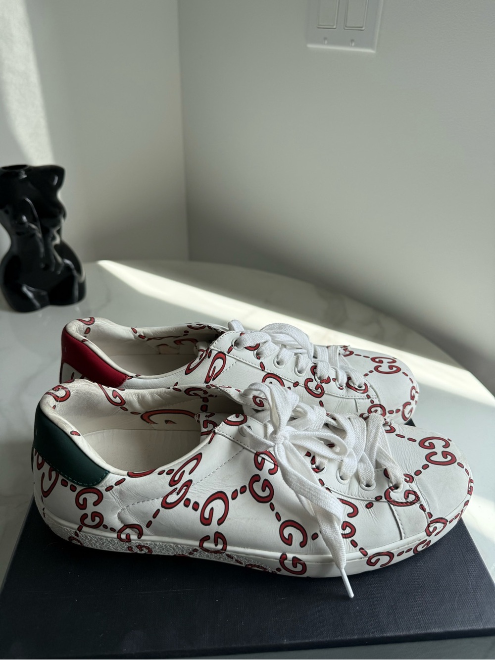 Gucci Men’s Ace Ghost GG print sneakers - Picture 7 of 9